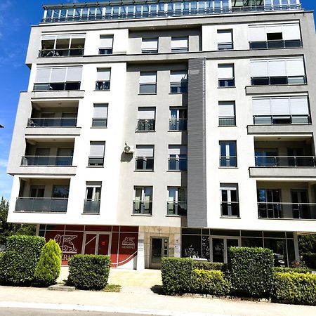 Renta Stanovi Podgorica Apartment Екстериор снимка
