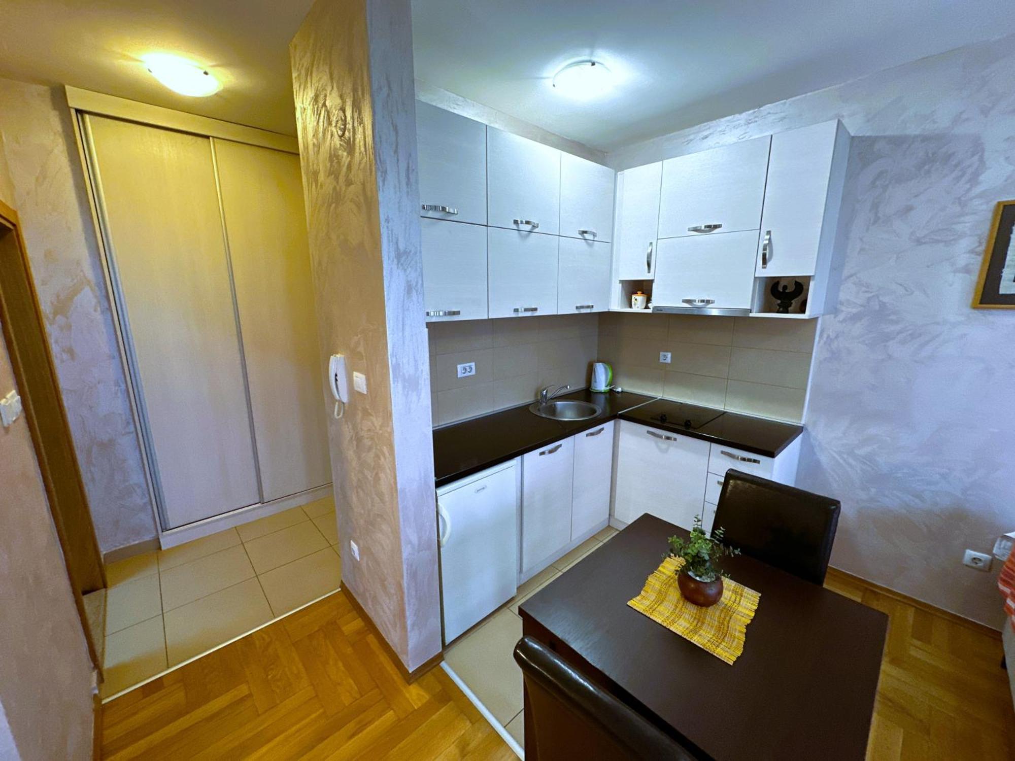 Renta Stanovi Podgorica Apartment Екстериор снимка