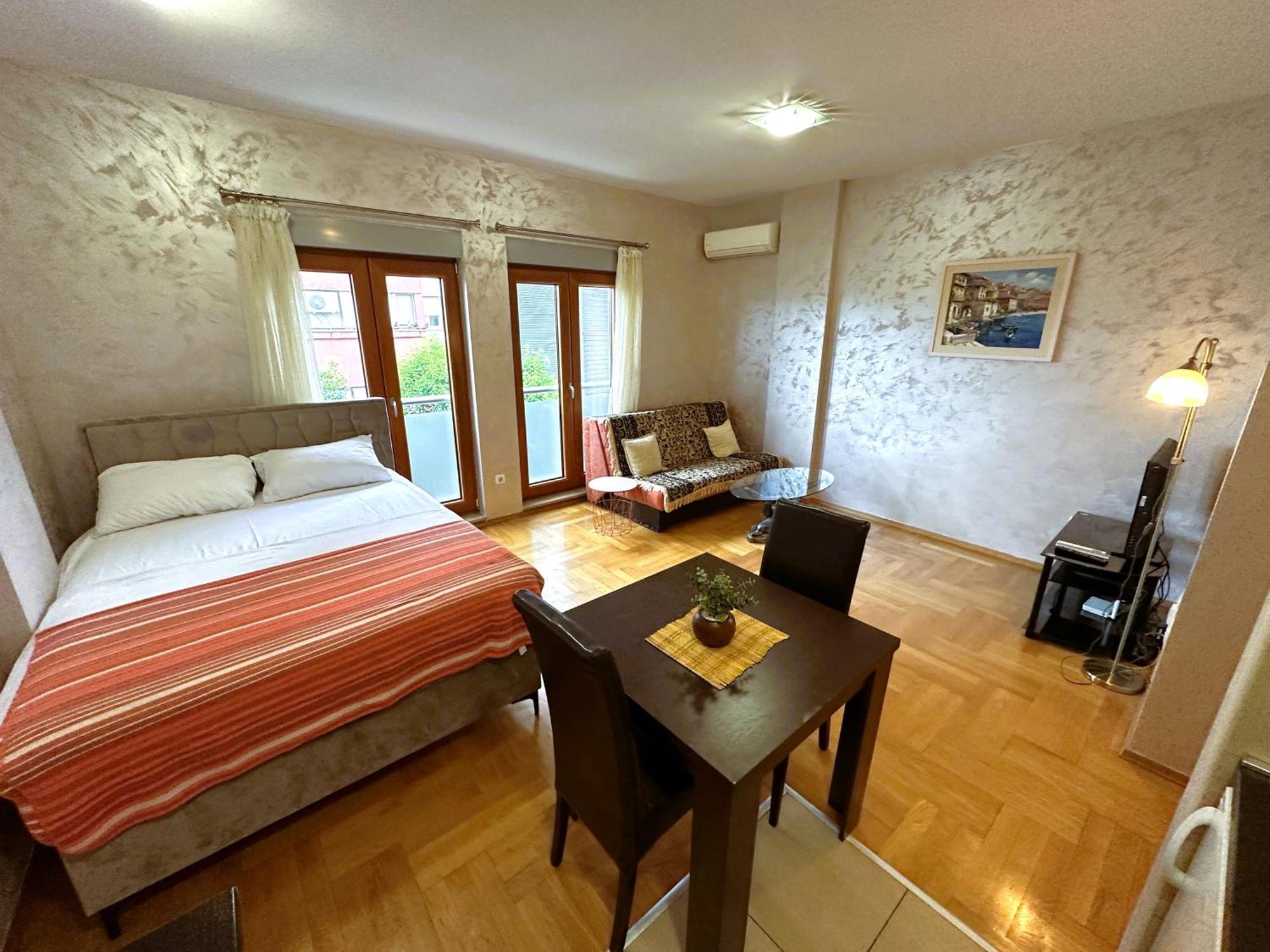 Renta Stanovi Podgorica Apartment Екстериор снимка